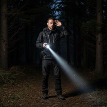 Load image into Gallery viewer, Lumen Pro - taktische Taschenlampe für pure Helligkeit und Sicherheit