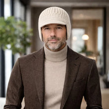 Lade das Bild in den Galerie-Viewer, Fjordwarm – Skandinavische Wintermütze mit Ohrenschutz | Unisex-Einheitsgröße
