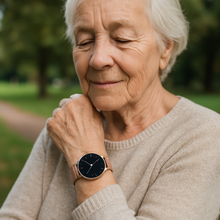 Load image into Gallery viewer, LunaCare Vital- elegante Gesundheitsuhr für das Wohlbefinden von Frauen
