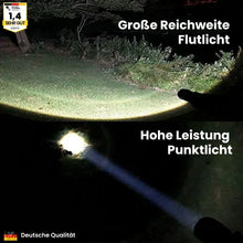 Load image into Gallery viewer, Lumen Pro - taktische Taschenlampe für pure Helligkeit und Sicherheit
