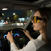 Load image into Gallery viewer, OptiNight - Weniger Blendung. Mehr Sicherheit
