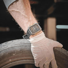 Load image into Gallery viewer, AirForce Health K52 - die unzerstörbare Smartwatch mit Echtzeit Herzfrequenzmesser, Blutdruck-/Sauerstoff-Tracker
