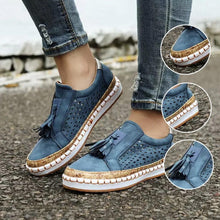 Lade das Bild in den Galerie-Viewer, OrthoKomfort – Ergonomische, rutschfeste &amp; schmerzlindernde Schuhe
