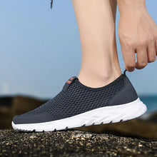 Lade das Bild in den Galerie-Viewer, OrthoGo – federleichter, ergonomischer &amp; wasserfester Schuh