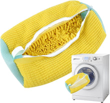 Load image into Gallery viewer, SchuhWash - Reinigen und schützen Sie Ihre Schuhe in der Waschmaschine
