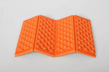 Load image into Gallery viewer, FaltMat - Thermische Faltmatte für die Wanderung
